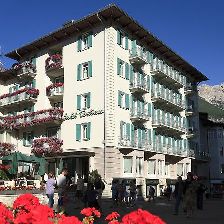 Hotel Cortina Cortina dʼAmpezzo Exterior foto